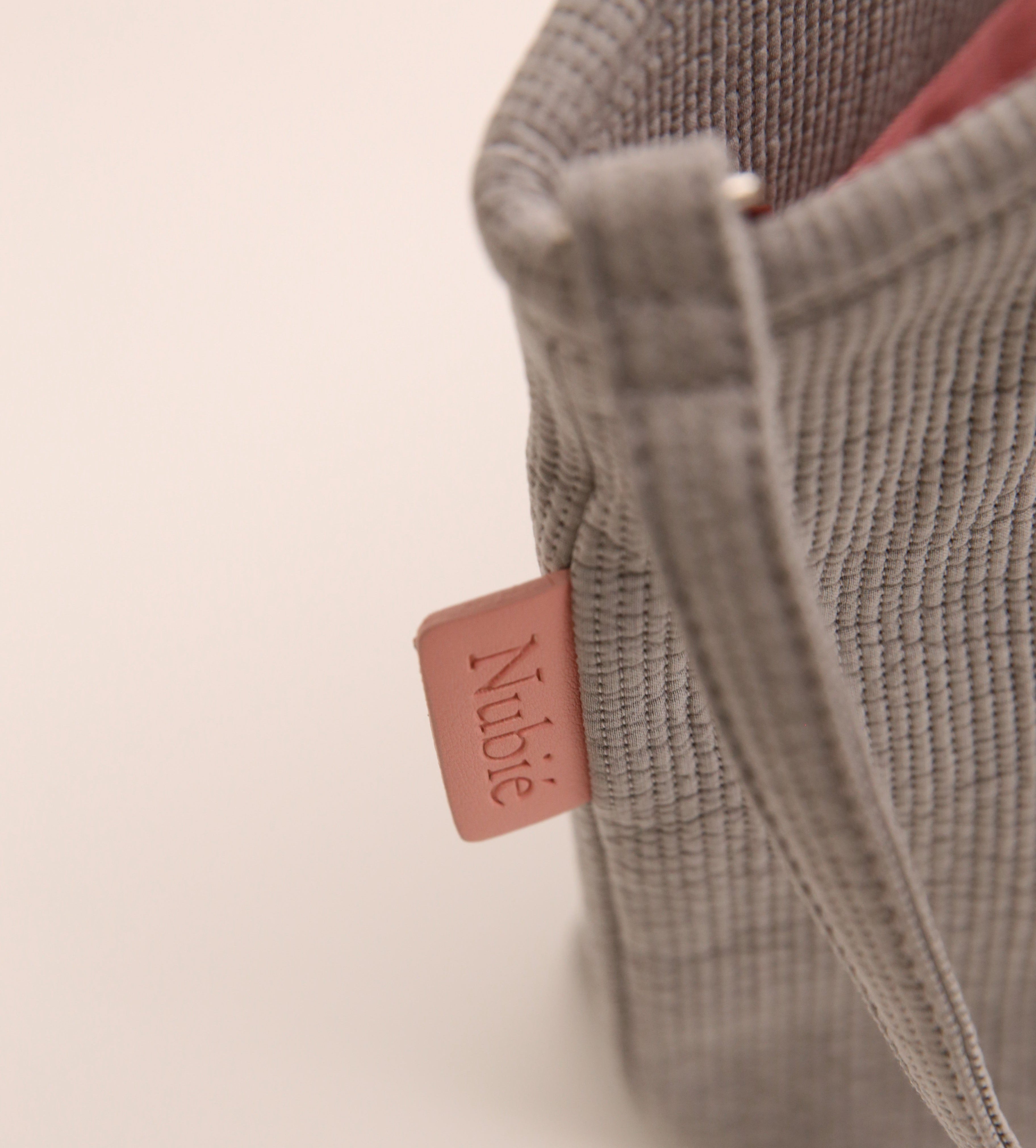 Traveler Pocket Light Gray
