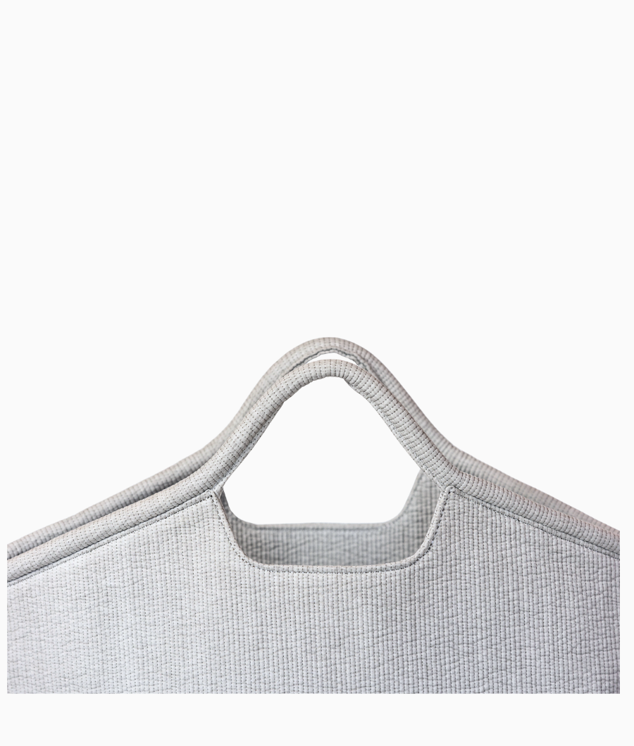 Traveler Light Gray