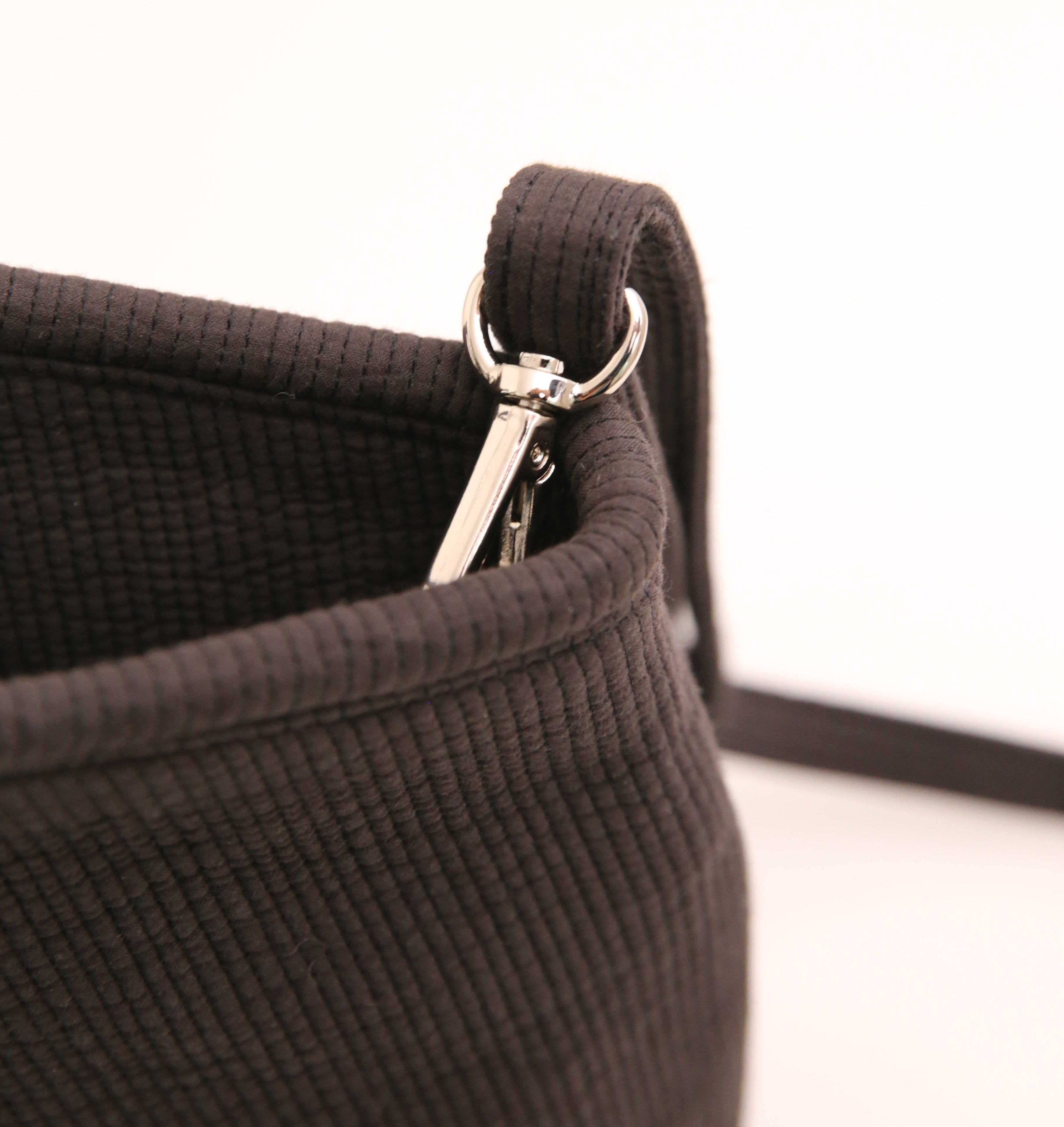 Traveler Pocket Black