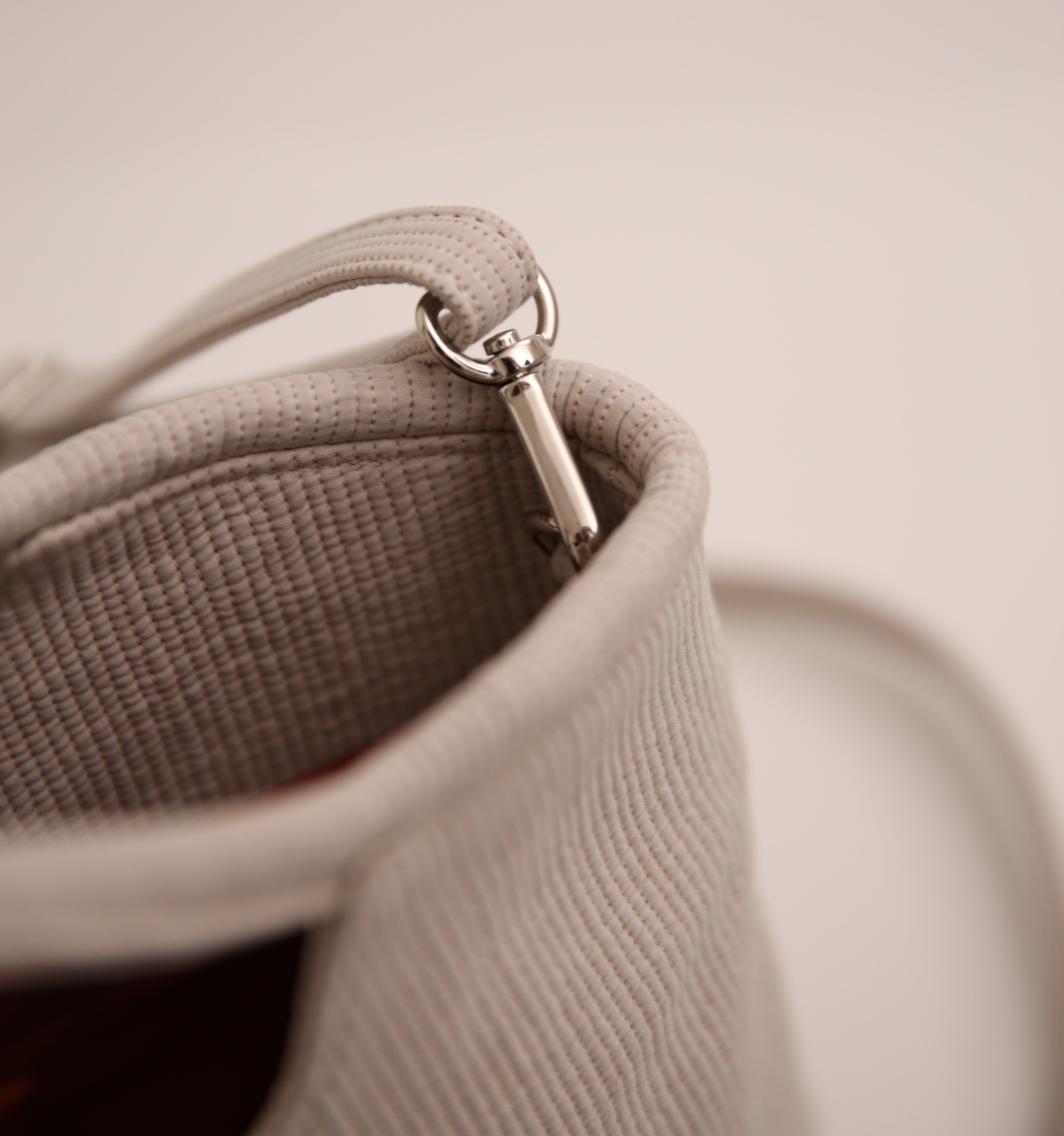 Traveler Pocket Beige