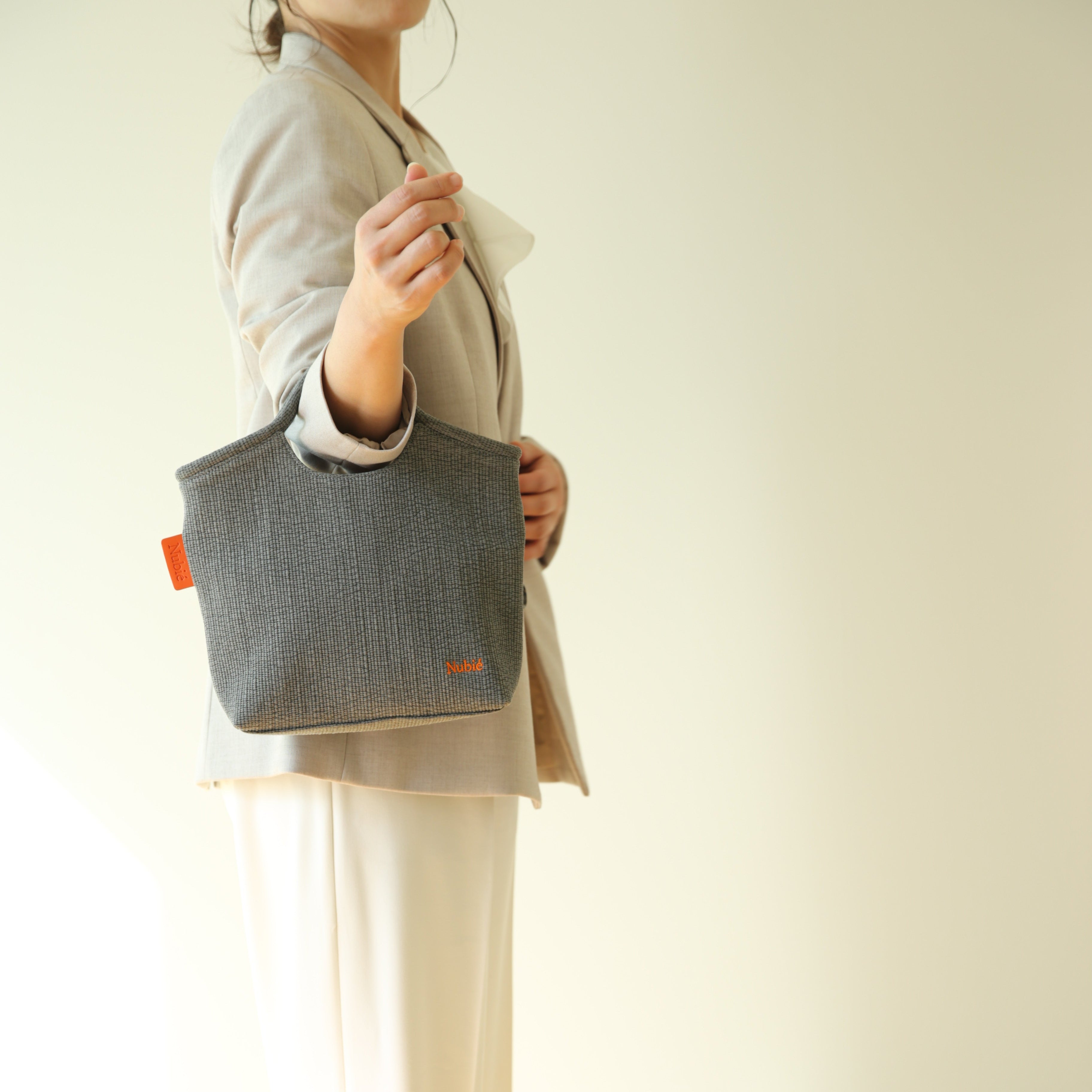 Traveler Pocket Gray